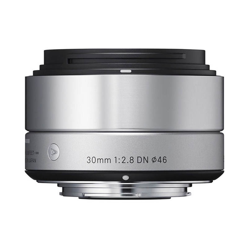 Sigma 30mm f/2.8 DN – Micro Four Thirds • silver