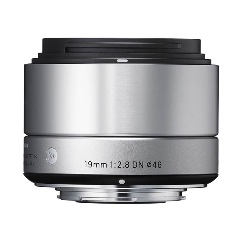 Sigma 19mm F/2.8 DN • Sony E-mount • silver